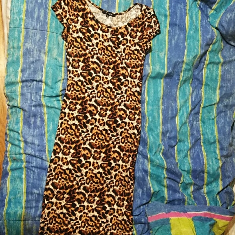 Leopard bodycon dress